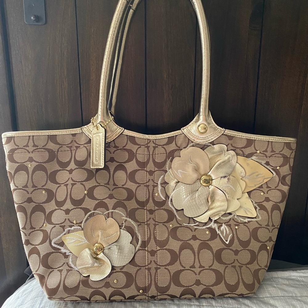 Coach purse